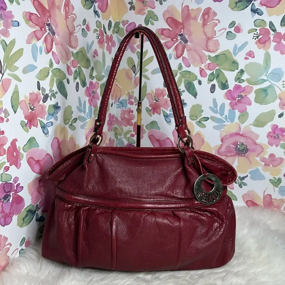 💯Authentic Fendi Hobo Leather Handbag🍀